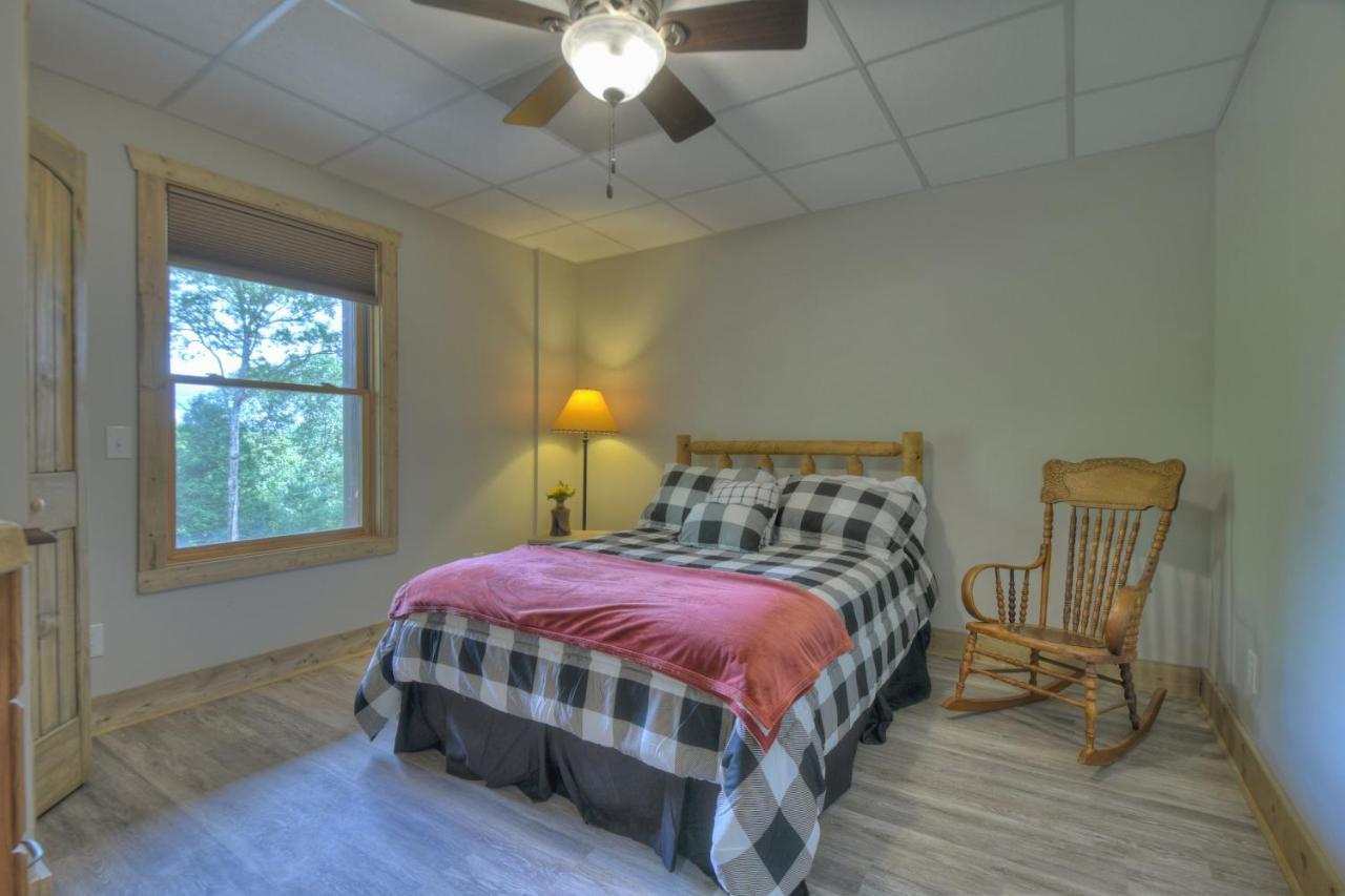 Hawks Hideaway - Cuddleup Villa Mashburn Mill Exterior foto