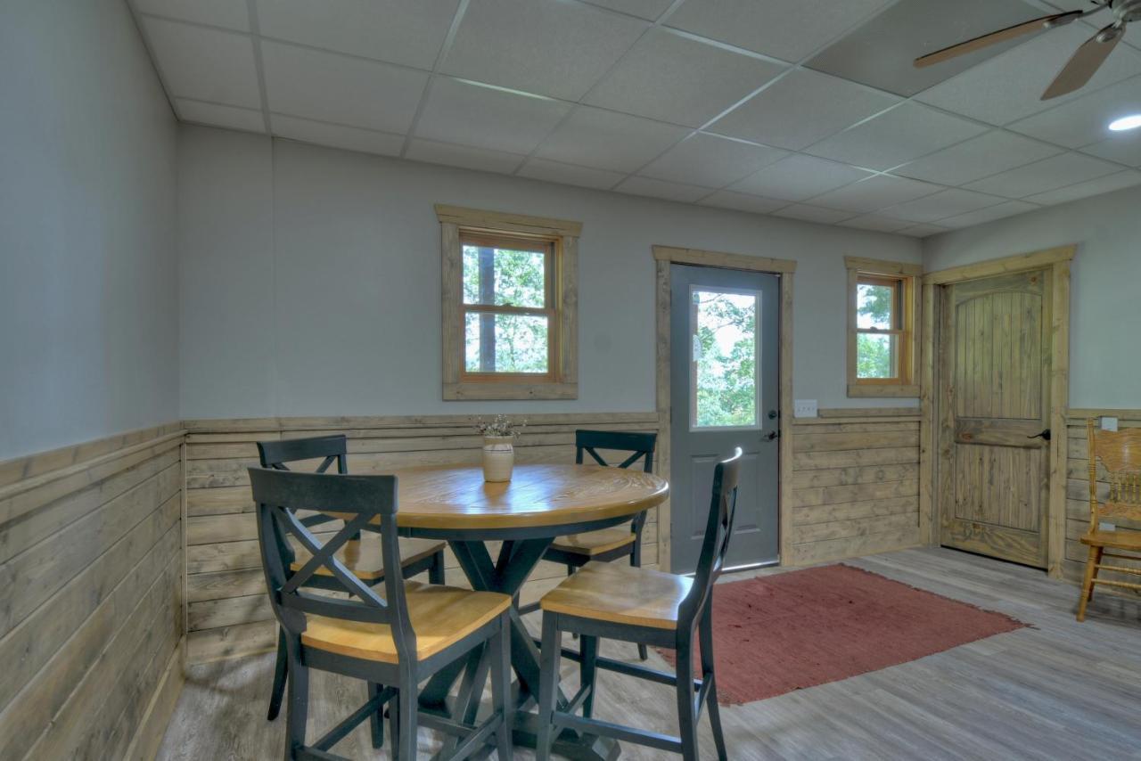Hawks Hideaway - Cuddleup Villa Mashburn Mill Exterior foto